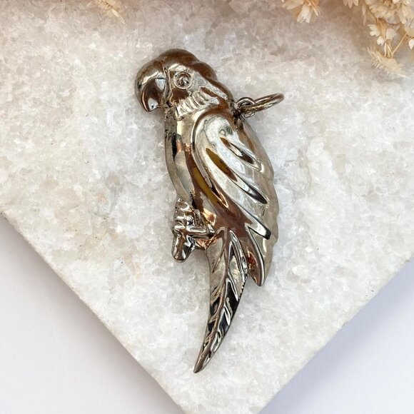XL Parrot | Bird Figural Silver Toned Polished Vintage Statement Pendant - Picture 1 of 8